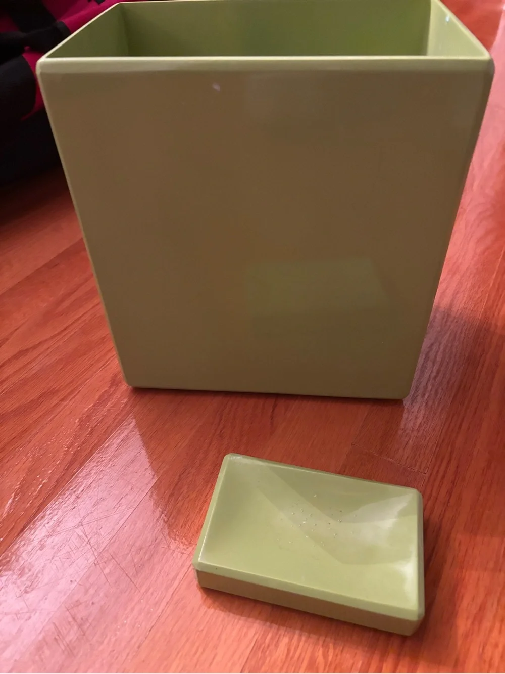 Green Wastebasket and Soap Dish Set - Home Accents